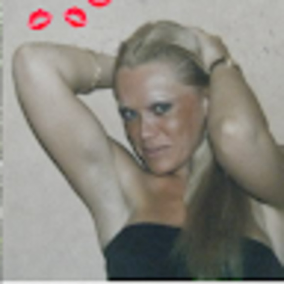 Meet your Posher, Brigitte - Picture 1 of 1